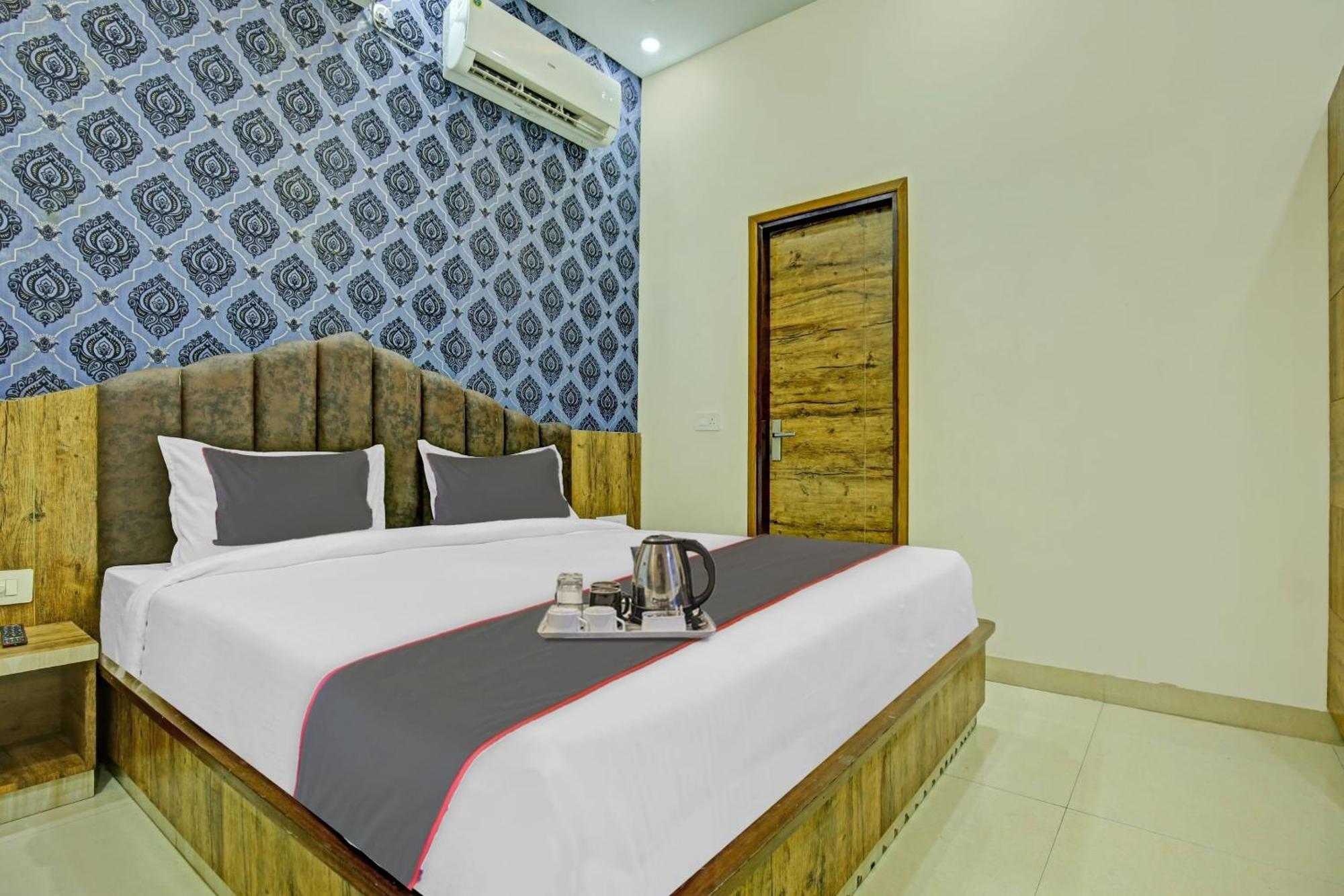 SPOT ON 92761 Hotel River View Zirakpur Exterior foto