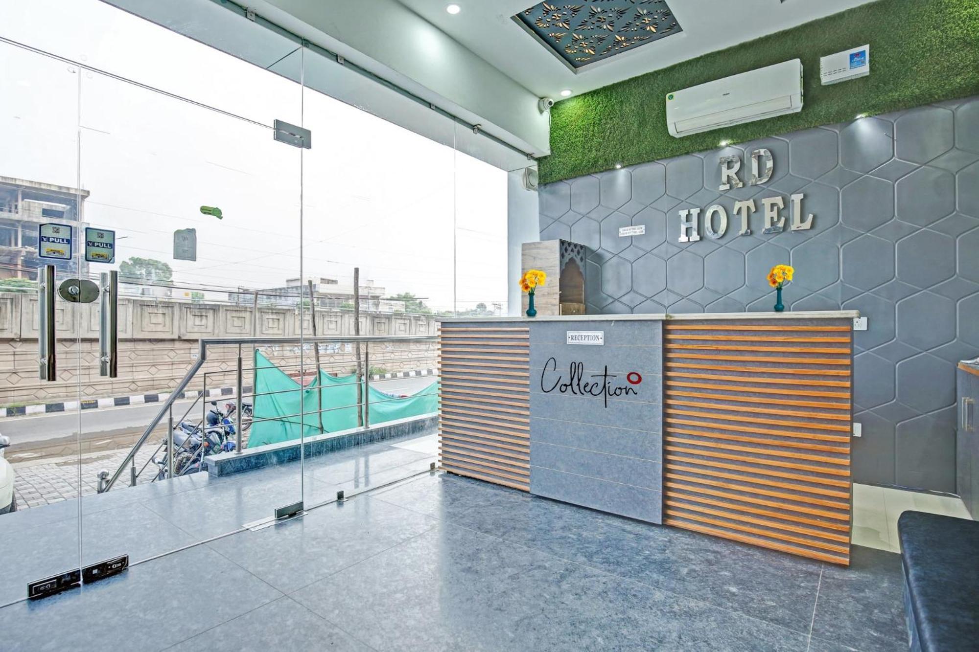 SPOT ON 92761 Hotel River View Zirakpur Exterior foto